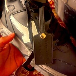 Off-white out of office